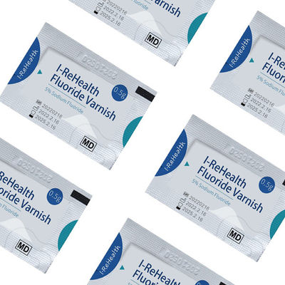 CE menyetujui 0,5g Fluoride Varnish untuk melindungi gigi dengan warna kuning